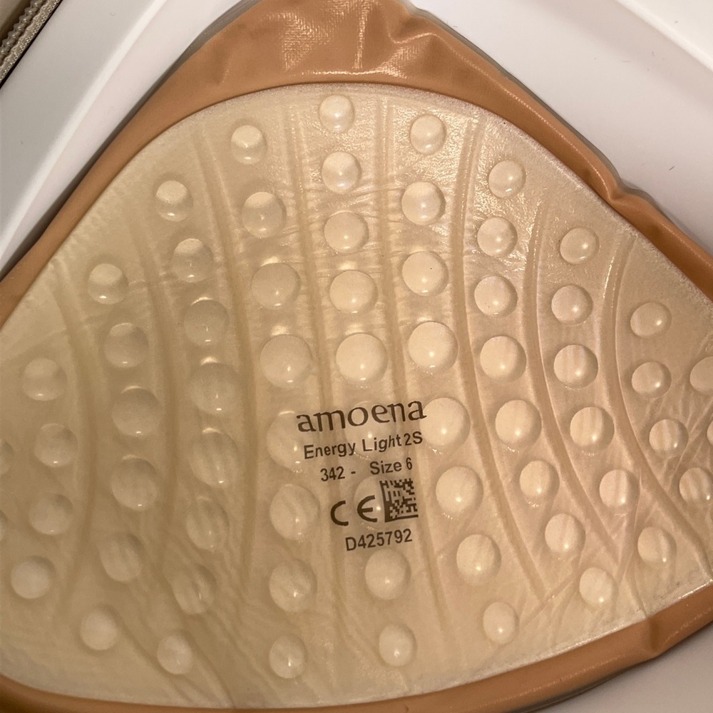 Amoena Breast Form 342 Womens Size 6 Energy Light 2S D425792 Mastectomy READ